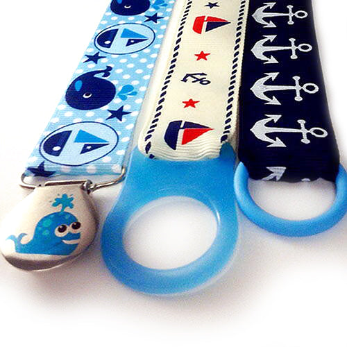 Marinblått band med vita ankare, 22mm