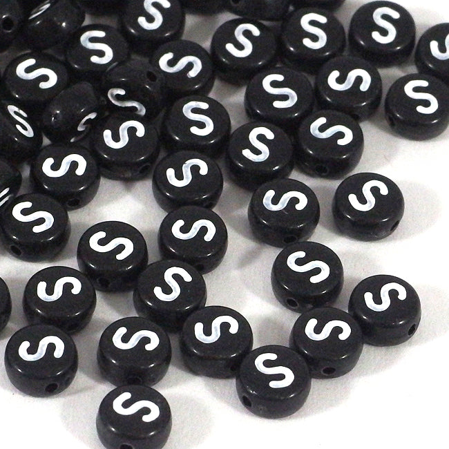 Svarta bokstavspärlor, A–Z