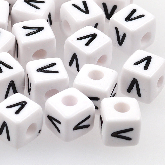 Vita bokstavspärlor, kub, 10mm, A–Z