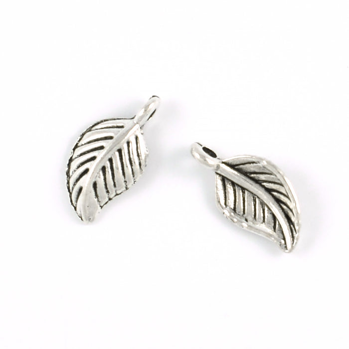 Berlock, böjt löv, antiksilver, 7x15mm, 10st