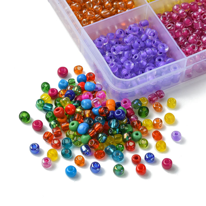 Pyssellåda med seed beads, ca 3.500st