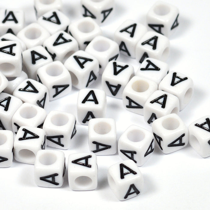 Vita bokstavspärlor, kub, 6mm, A–Z