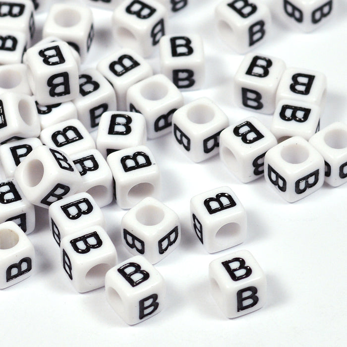 Hvite bokstavperler, kube, 6 mm, A–Z
