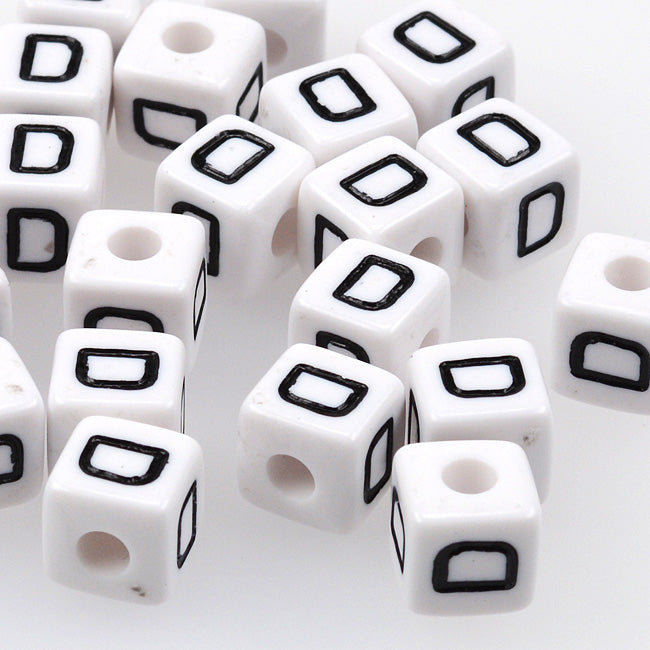 Hvite bokstavperler, kube, 10 mm, A–Z