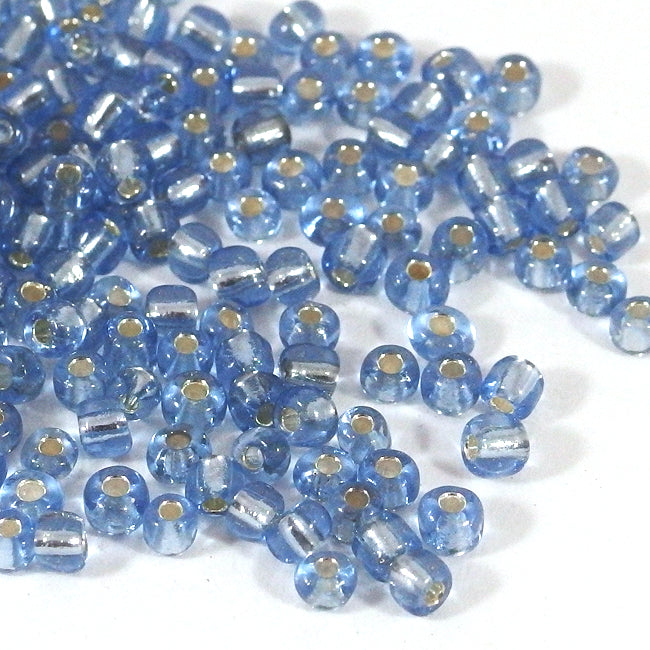 Seed Beads, 4mm, silverlined pastellblå, 30g