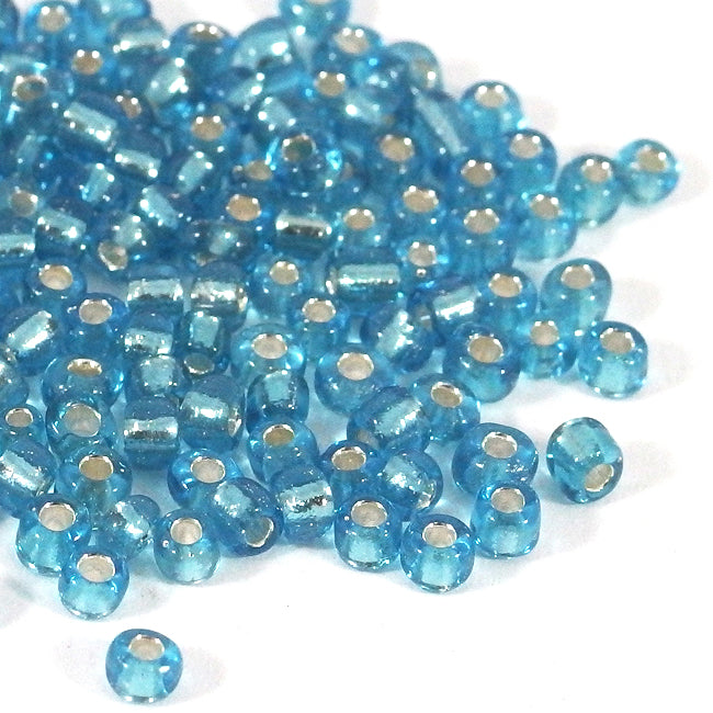Seed Beads, 4mm, silverlined ljusblå, 30g
