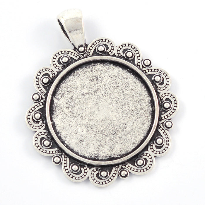 Ramberlokk med ornament, antikk sølv, 25mm