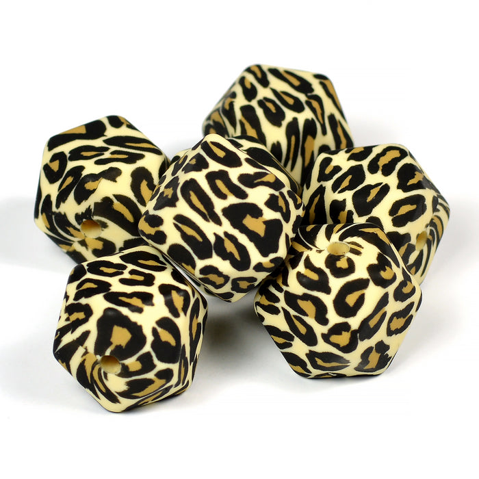 Kantig silikonpärla, leopard, 18mm
